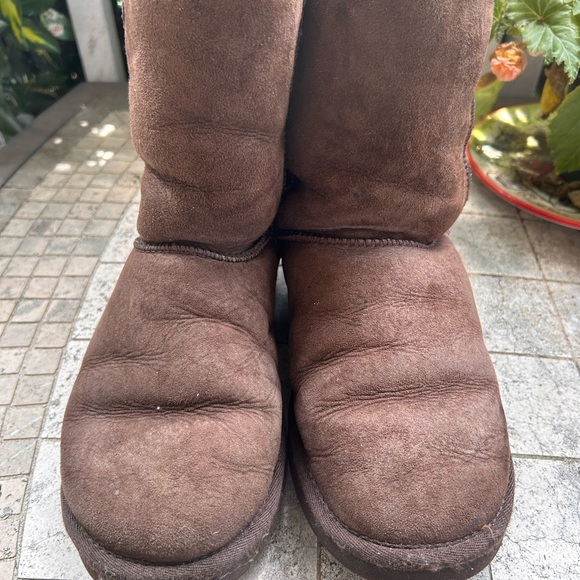 UGG genuine suede and genuine sheep’s skin lining Boots sz 7 - Picture 2 of 4